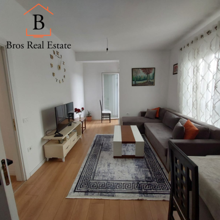 Tirane, shitet apartament 1+1+Ballkon Kati 3, 63 m² 108.000 € (Rruga e dibres)