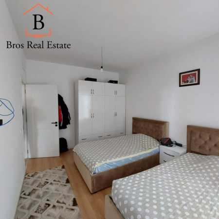 Tirane, shitet apartament 1+1+Ballkon Kati 3, 63 m² 108.000 € (Rruga e dibres)