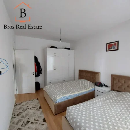 Tirane, shitet apartament 1+1+Ballkon Kati 3, 63 m² 108.000 € (Rruga e dibres)