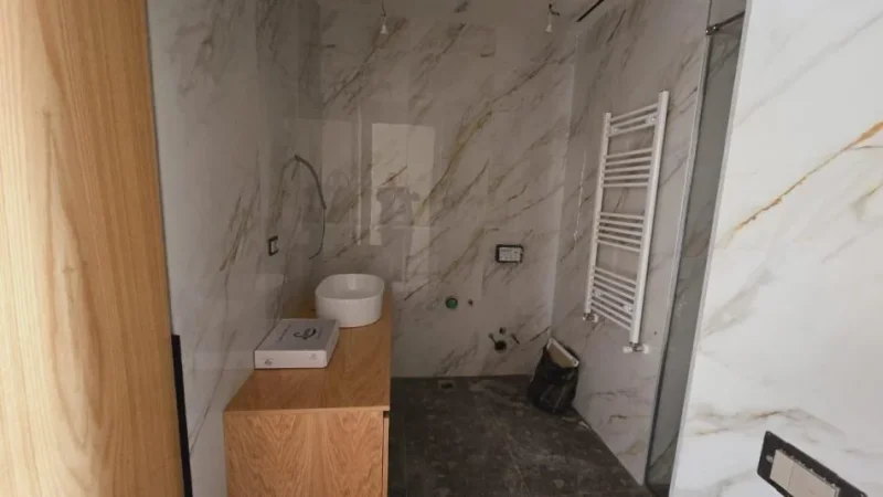 Tirane, shitet apartament 2+1 Kati 5, 127 m² 365.500 € (Kompleksi Delijorgji)