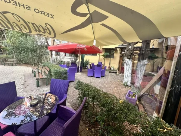 Tirane, shes bar-kafe Kati 0, 120 m² 170.000 € (Prane Rr. Myslym Shyri)