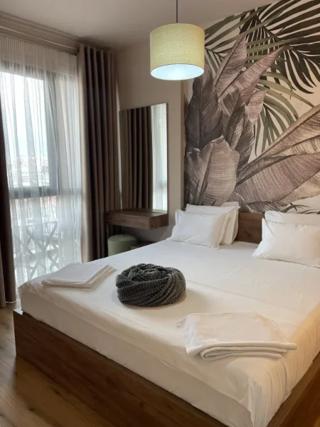 Tirane, jepet me qera apartament 1+1+Aneks+Ballkon Kati 7, 67 m² 60000 leke (Kompleksi ASL, Prane QSUT Rruga Kongresi Manastirit)