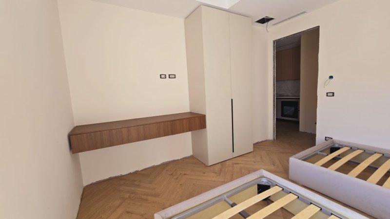 Tirane, shitet apartament 2+1+Aneks+Ballkon Kati 7, 135 m² 371.000 € (Kompleksi Delijorgji te rruga e Kavajes)