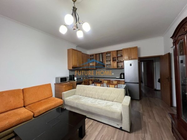 Tirane, shitet apartament 2+1 Kati 3, 85 m² 73.000 € (Rruga Azem Galica)