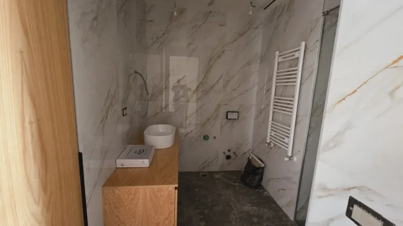 Tirane, shitet apartament 2+1+Aneks+Ballkon Kati 7, 129 m² 365.000 € (Kompleksi Delijorgji te rruga e Kavajes)