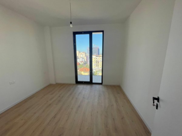 Tirane, shes apartament 2+1+Aneks+Ballkon Kati 8, 128 m² 422.000 € (RRUGA E KOSOVARVE)