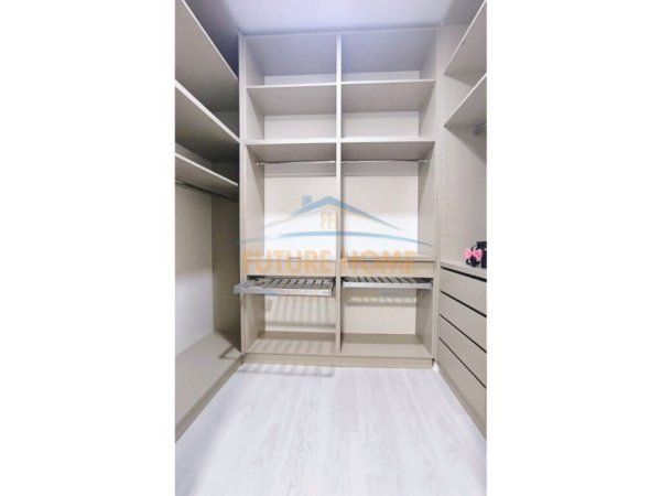 Tirane, jepet me qera apartament 1+1 Kati 3, 64 m² 600€ (Unaza e Re)