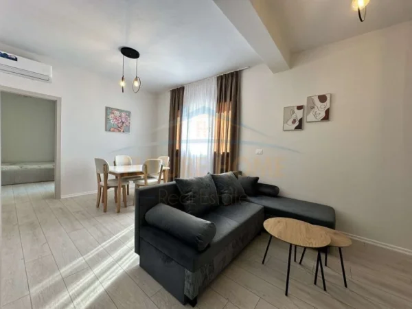 Tirane, jepet me qera apartament 2+1 Kati 5, 79 m² 600 € (teodor kekounaza e re)