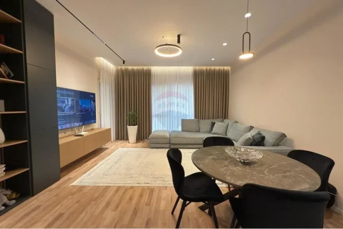 Tirane, shitet apartament 1+1+Aneks+Ballkon Kati 5, 74 m² 155.000 € (Tregu i Madh - Rruga 5 Maji)