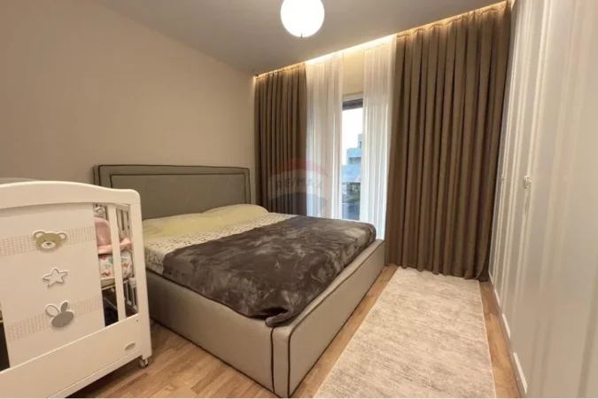 Tirane, shitet apartament 1+1+Aneks+Ballkon Kati 5, 74 m² 155.000 € (Tregu i Madh - Rruga 5 Maji)