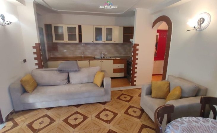 Tirane, jepet me qera apartament 1+1 Kati 2, 60 m² 550 € (Sheshi Willson)
