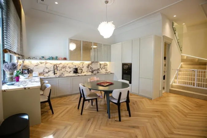 Tirane, shitet apartament duplex 2+1+Aneks+Ballkon Kati 1, 187 m² 480.000 € (Kodra e Diellit)