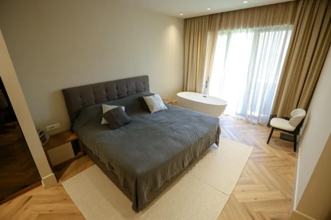 Tirane, shitet apartament duplex 2+1+Aneks+Ballkon Kati 1, 187 m² 480.000 € (Kodra e Diellit)