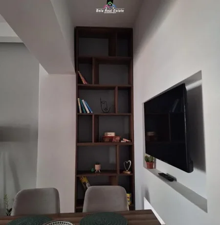 Tirane, jepet me qera apartament 2+1 Kati 2, 85 m² 1.000 € (Rruga Hoxha Tahsim)