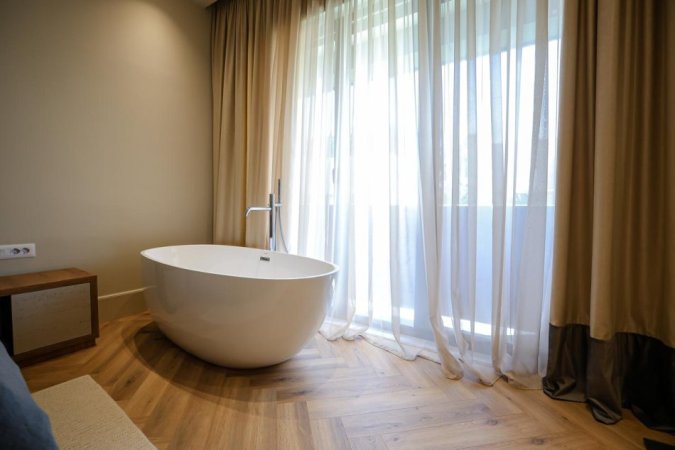 Tirane, shitet apartament duplex 2+1+Aneks+Ballkon Kati 1, 187 m² 480.000 € (Kodra e Diellit)