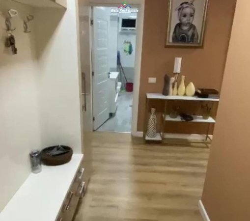 Shqiperi, jepet me qera apartament 2+1+Ballkon Kati 4, 100 m² 700 € (rruga Liqeni i Thate)