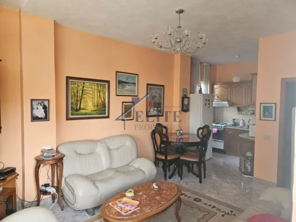 Tirane, shitet apartament 2+1 Kati 2, 110 m² 165.000 € (Ali Demi)