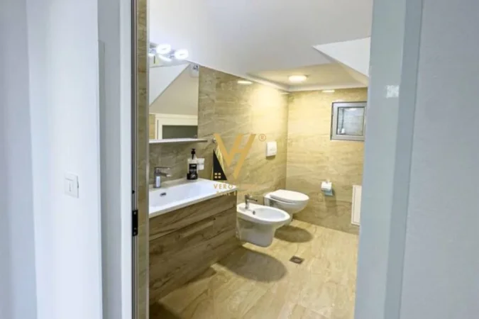 Tirane, jepet me qera Vile Kati 0, 170 m² 1.000 € (VILAT GJERMANE)