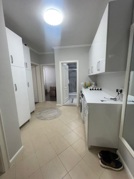 Tirane, shitet apartament 2+1+Aneks+Ballkon Kati 4, 113 m² 295.000 € (QENDER SELVIA)