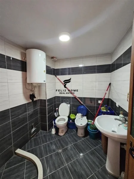 Tirane, shitet apartament 1+1+Ballkon Kati 1, 60 m² 93.000 € (ASTIR)