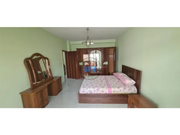 Durres, jepet me qera apartament 2+1+Ballkon Kati 2, 113 m² 500 € (Currila)