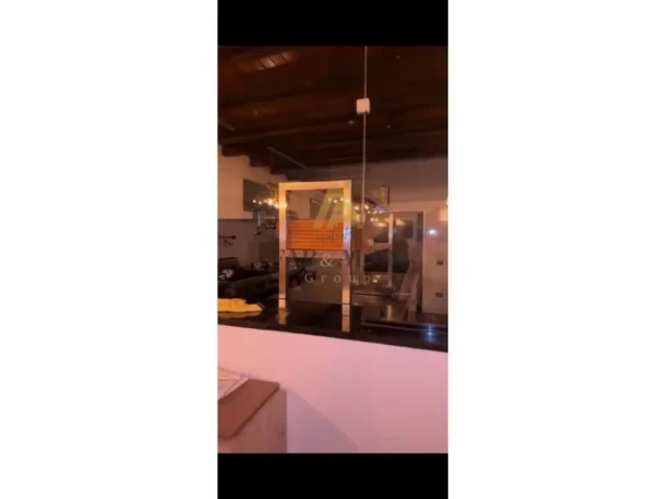 Gjiri Lalezit | Hamallaj, jepet me qera bar-resorant Kati 0, 600 m² 1.000 € (Gjiri i Lalzit)