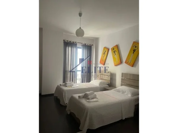 Tirane, jepet me qera apartament 2+1+Ballkon Kati 3, 120 m² 600 € (Astir)