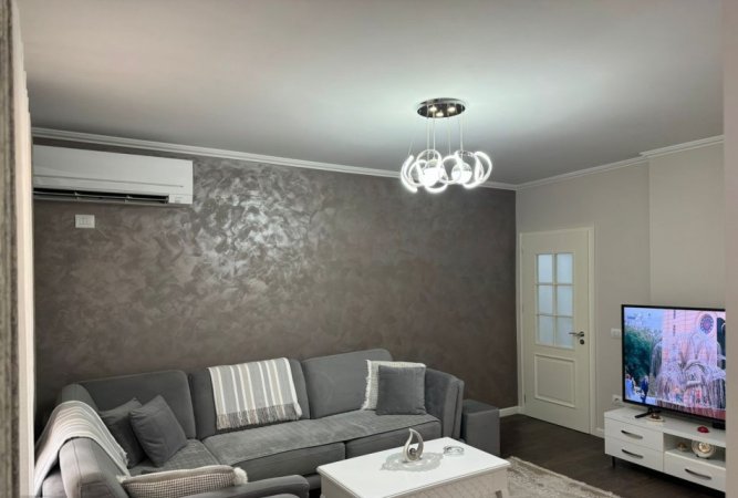 Tirane, shitet apartament 2+1+Aneks+Ballkon Kati 4, 114 m² 295.000 € (selvia)