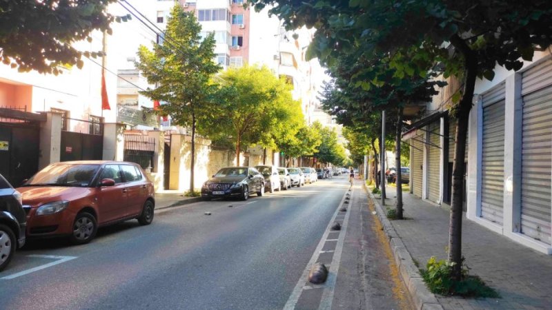 Tirane, jap me qera apartament 2+1+Aneks+Ballkon Kati 4, 86 m² 600 € (Qemal Stafa)