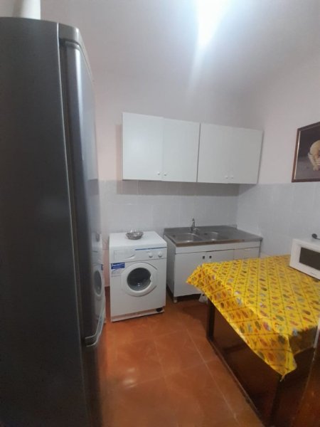 Tirane, jap me qera apartament 2+1+Aneks+Ballkon Kati 4, 86 m² 600 € (Qemal Stafa)