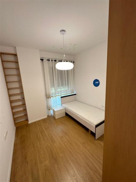 Tirane, shitet apartament 2+1+Ballkon Kati 2, 90 m² 195.000 € (Residenca Rose Garden)