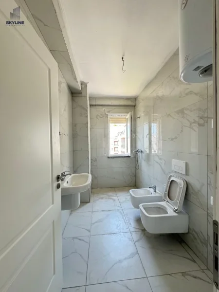 Tirane, shitet apartament 2+1+Ballkon Kati 9, 102 m² 130.000 € (Vila L)