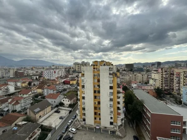 Tirane, shitet apartament 2+1 Kati 13, 126 m² (Rruga Don Bosko)