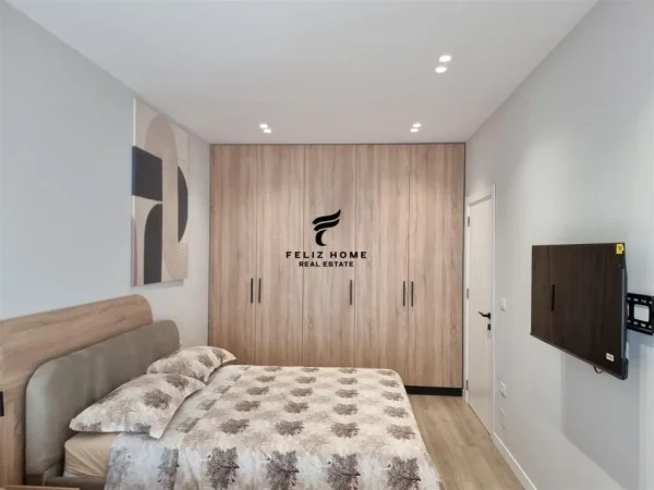 Tirane, jepet me qera apartament 1+1 Kati 9, 75 m² 550 € (ASTIR)