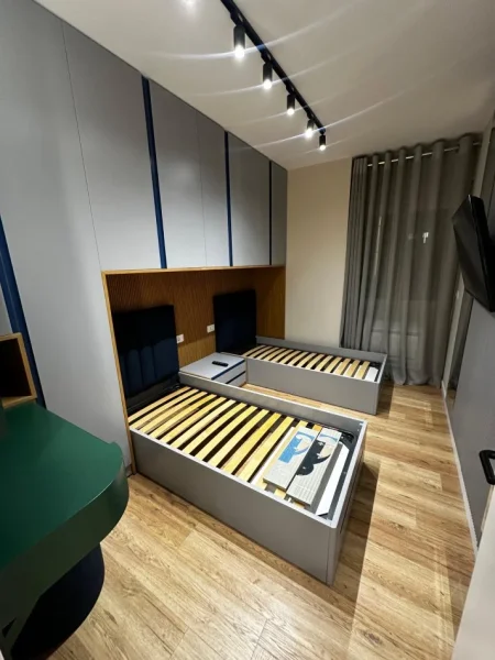 Tirane, jap me qera apartament 2+1 Kati 1, 105 m² 1.000 € (Rruga Kodra e Diellit)
