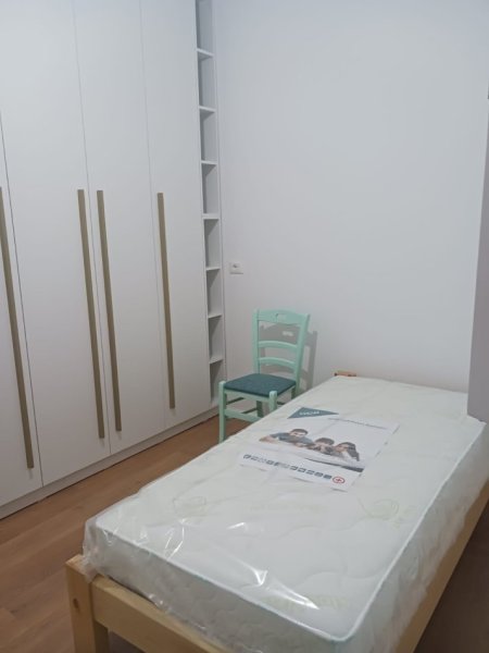 Tirane, jepet me qera apartament 1+1 Kati 2, 71 m² 400 € (kombinat)