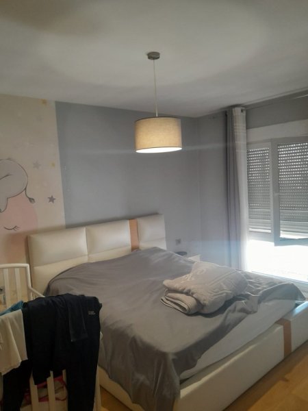 Tirane, jap me qera apartament 1+1+Ballkon Kati 5, 60 m² 400 € (Porcelan)