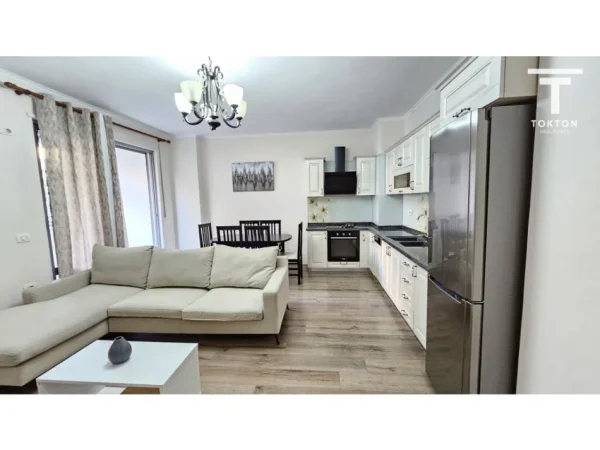 Tirane, shitet apartament 2+1 Kati 2, 96 m² 130.000 € 