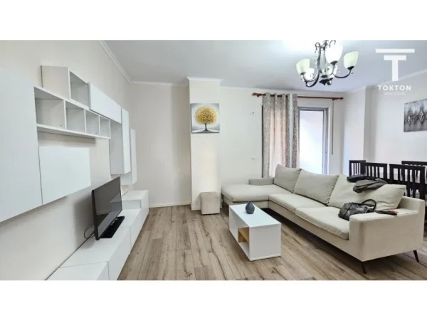Tirane, shitet apartament 2+1 Kati 2, 96 m² 130.000 € 
