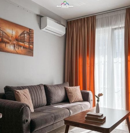 Tirane, jepet me qera apartament 1+1+Ballkon Kati 5, 70 m² 600 € (5 maj)