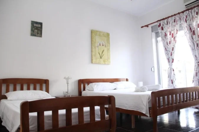 Tirane, shitet hotel Kati 1, 701 m² 1.750.000 € (ambasada amerikane)