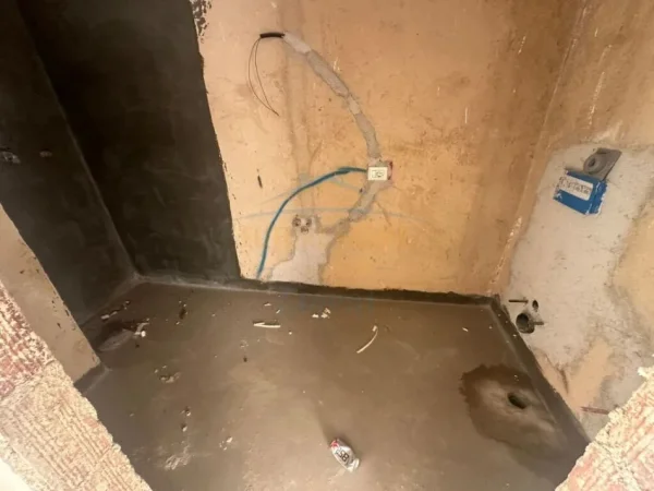 Tirane, shitet apartament 3+1+Ballkon Kati 2, 143 m² 235.000 € (Fusha e aviacionit)