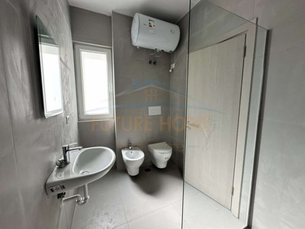 Tirane, jepet me qera 2+1+Ballkon Kati 5, 600 € (rruga teodor keko astir)