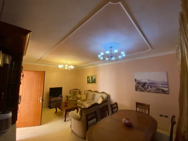 Tirane, jepet me qera apartament 2+1 Kati 1, 100 m² 500 € (Sauk)