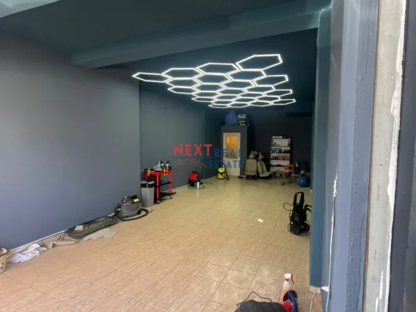Vlore, shitet ambjent biznesi Kati 0, 58 m² 90.500 € (ALBANO ROMINA)