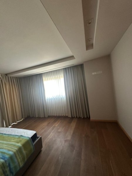 Tirane, jepet me qera Vile 3 Katshe Kati 4, 750 m² 3.900 € (Akacia Hills Residence, TEG)