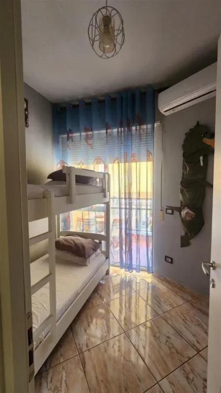 Durres, shitet apartament 2+1 Kati 4, 65 m² 95.000 € (Golem)