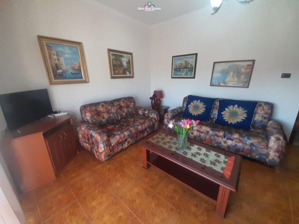 Tirane, jepet me qera apartament 2+1 Kati 4, 86 m² 600 € (Shkolla e Kuqe)