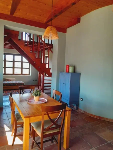 Tirane, shitet hotel Kati 0, 1.160 m² 1.500.000 € (segmenti Tirane-Ndroq)