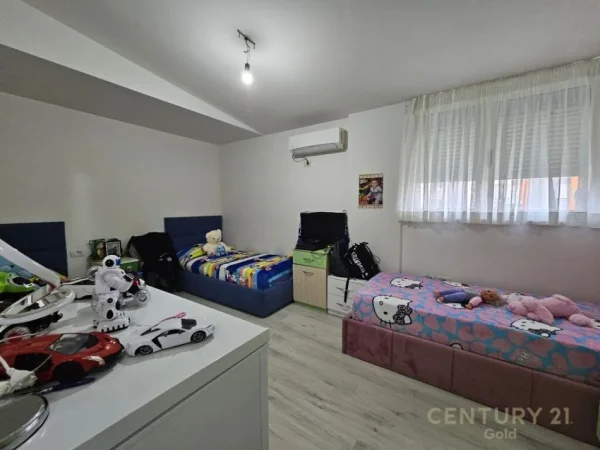 Tirane, shitet apartament 2+1 Kati 5, 88 m² 160.000 €